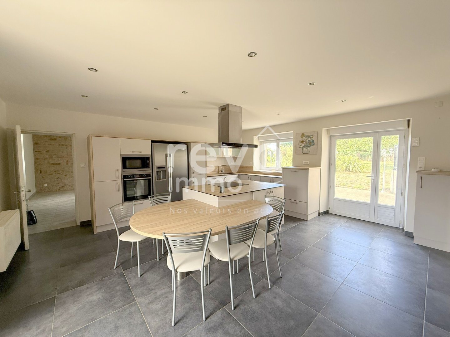 Maison à vendre, 271m², Montréverd