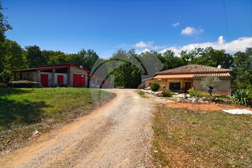 Maison 6 pièces 158 m² · à Bruniquel · 158 m² · 307 000 €