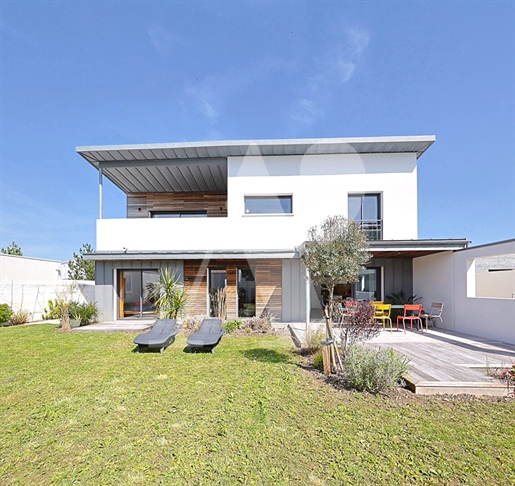 Saint-Palais-sur-Mer 180m²