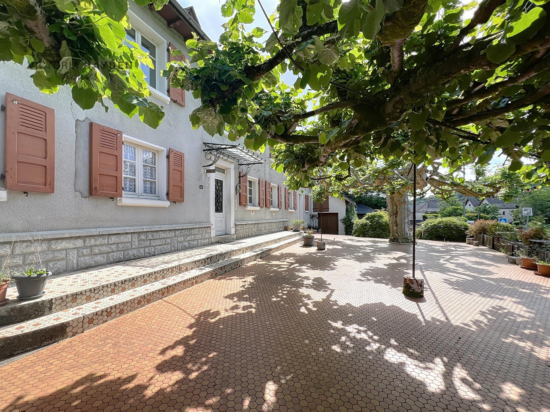 Maison à vendre, 600m², Oloron-Sainte-Marie