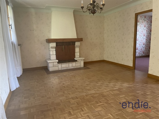 Maison 6 pièces 127 m² · à Moncontour · 127 m² · 82 000 €