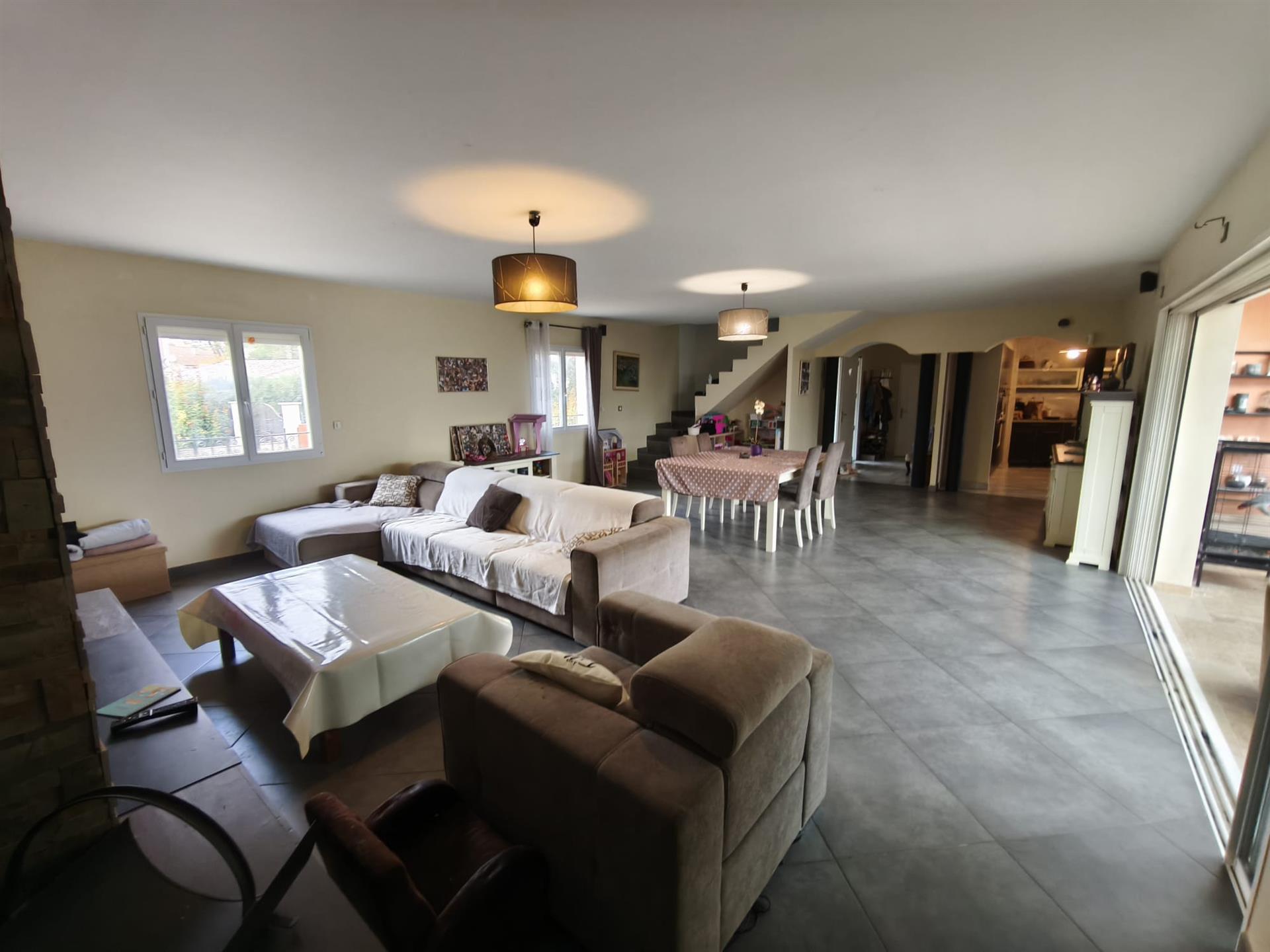 Maison à vendre, 220m², Brignac