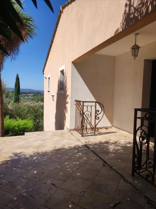Appartement 7 pièces 210 m² · à Lorgues · 210 m² · 420 000 €