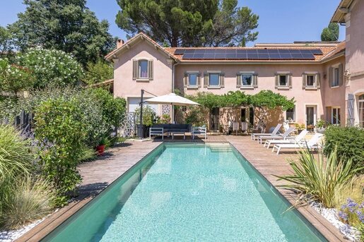 Maison 8 pièces 262 m² · à Villeneuve-lès-Avignon · 262 m² · 1 198 000 €
