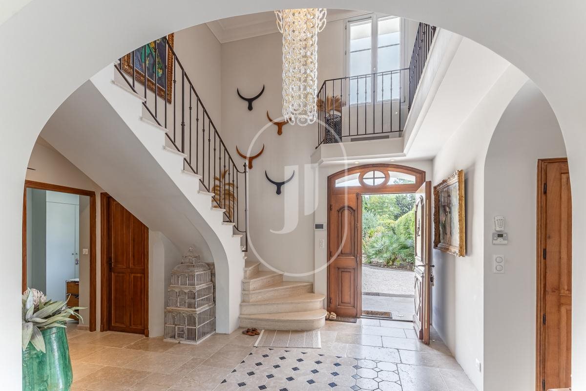 Maison à vendre, 248m², L'Isle-sur-la-Sorgue