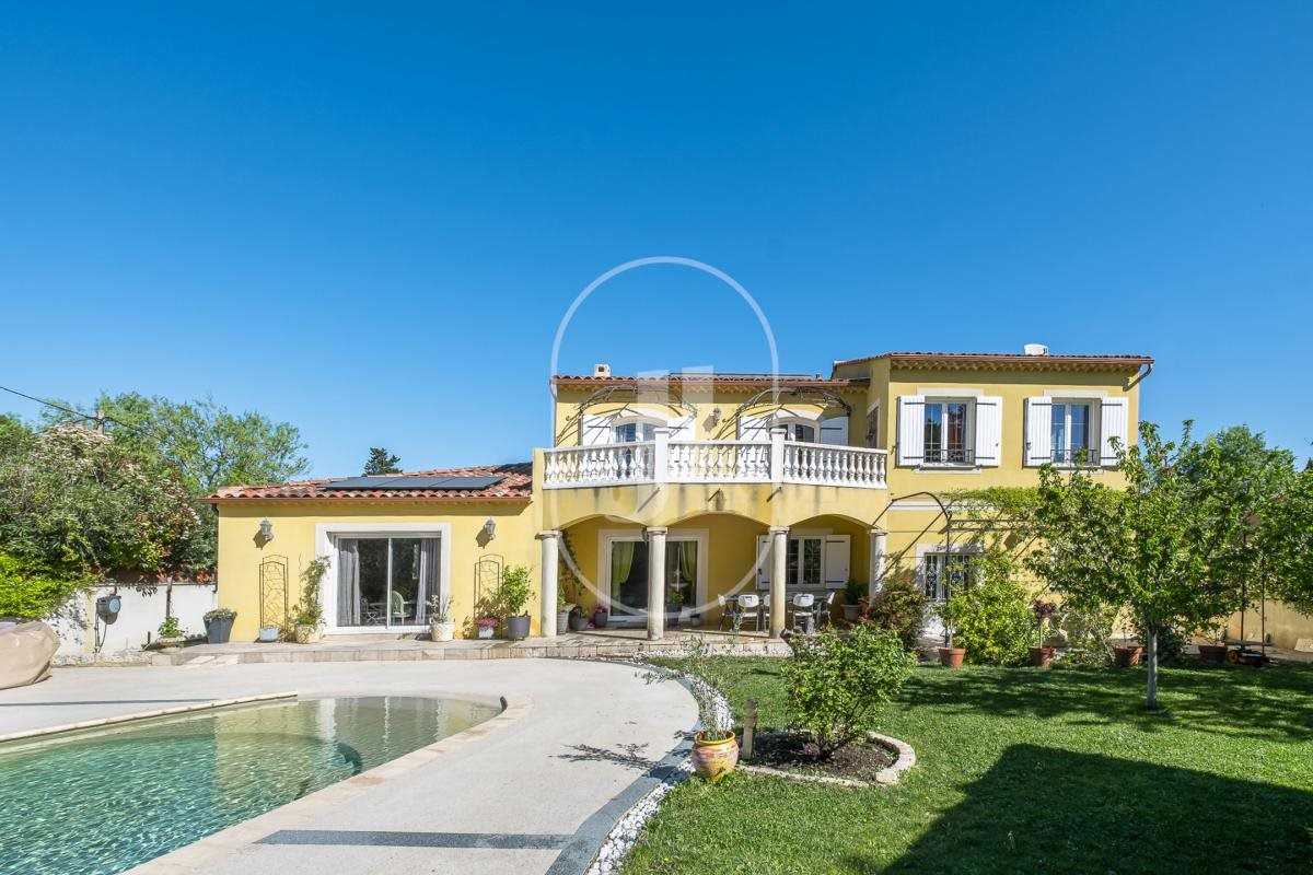 Maison à vendre, 225m², Le Thor