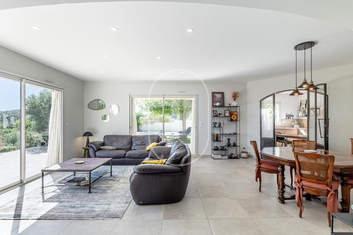 Maison à vendre, 135m², Saint-Saturnin-lès-Avignon