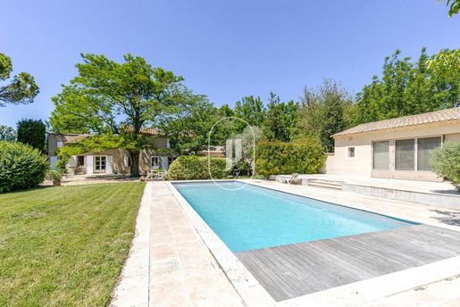 Maison 7 pièces 162 m² · à Cavaillon · 162 m² · 850 000 €