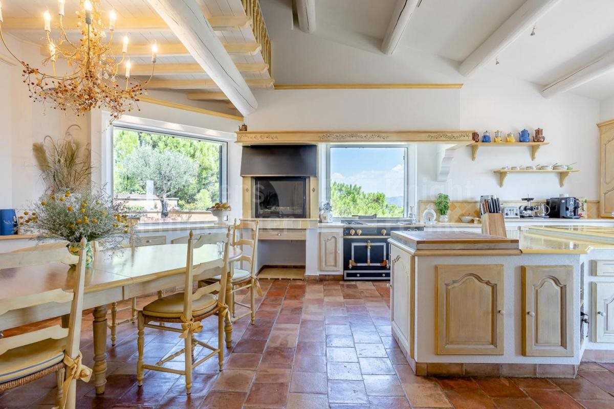 Maison à vendre, 250m², L'Isle-sur-la-Sorgue
