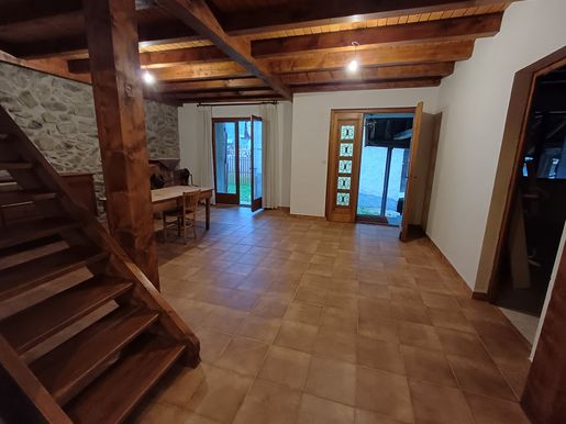 Maison 6 pièces 128 m² · à Saint-Alban-des-Villards · 128 m² · 218 000 €