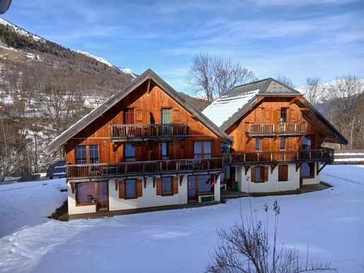 Appartement 3 pièces 67 m² · à Saint-Colomban-des-Villards · 67 m² · 155 000 €