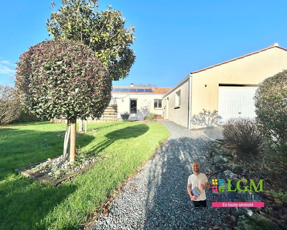Maison à vendre, 129m², Nesmy