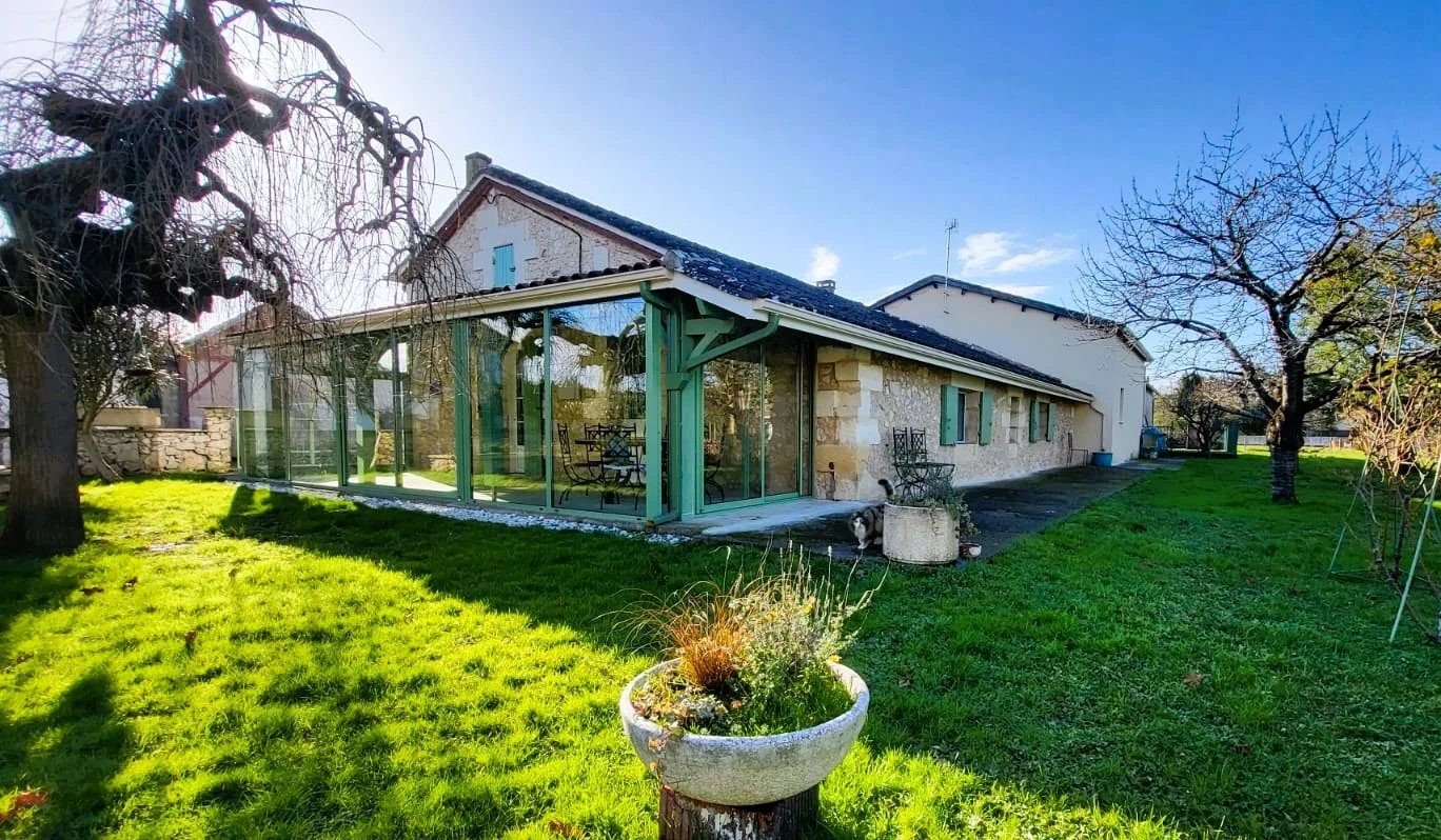 Maison à vendre, 140m², Saint-Laurent-des-Vignes
