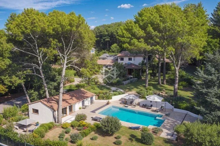 Maison à vendre, 390m², Biot