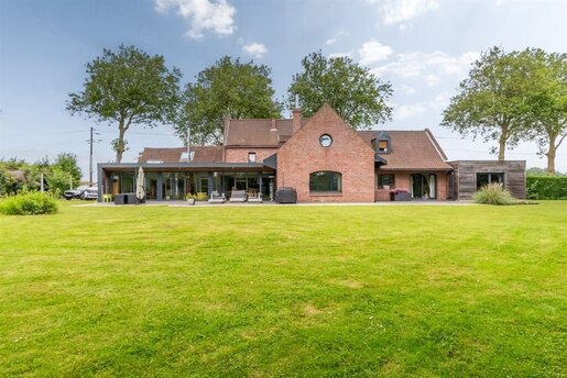 Maison 10 pièces 359 m² · à Quesnoy-sur-Deûle · 359 m² · 1 250 000 €