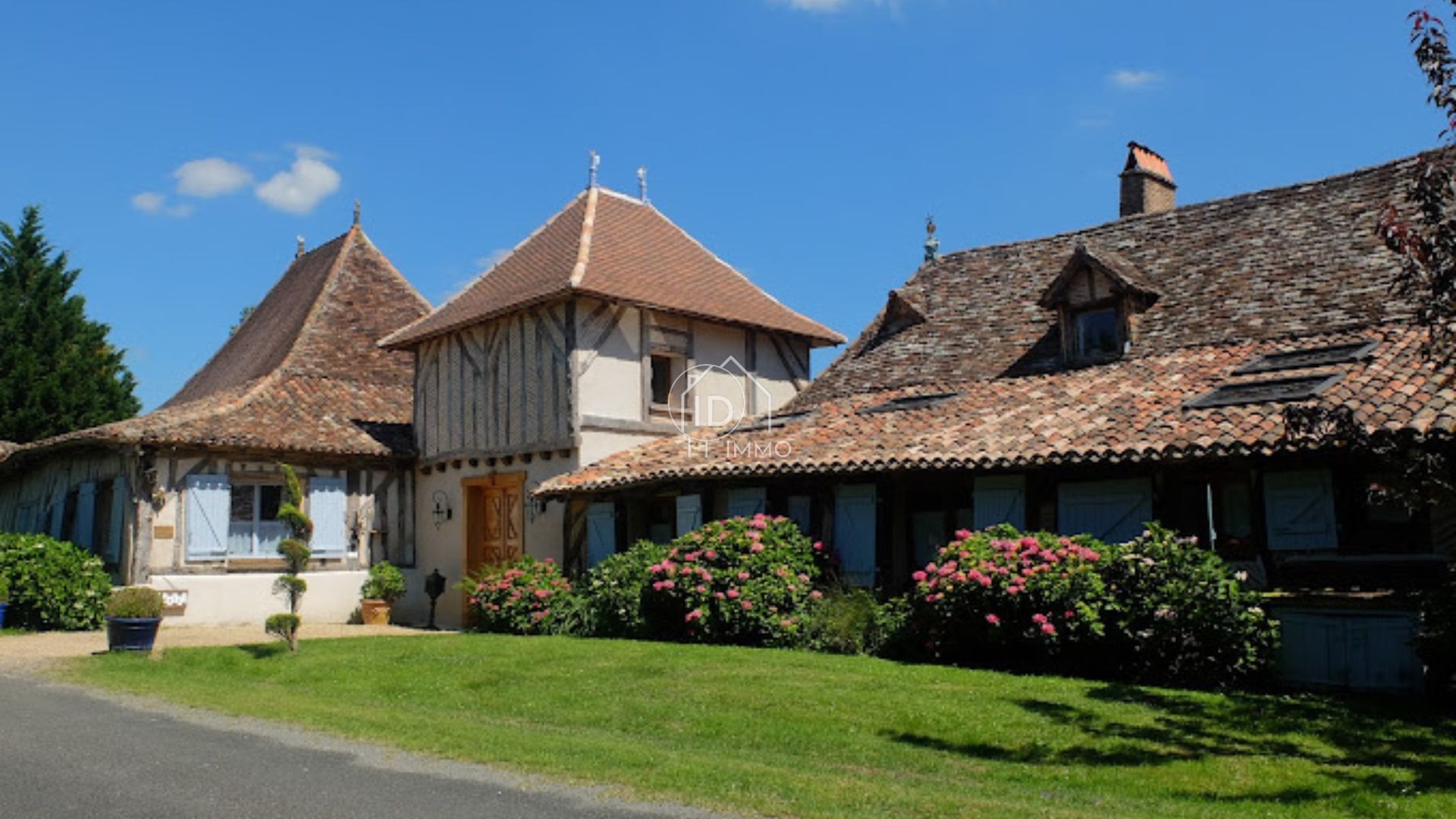 Maison à vendre, 274m², Saint-Laurent-des-Hommes