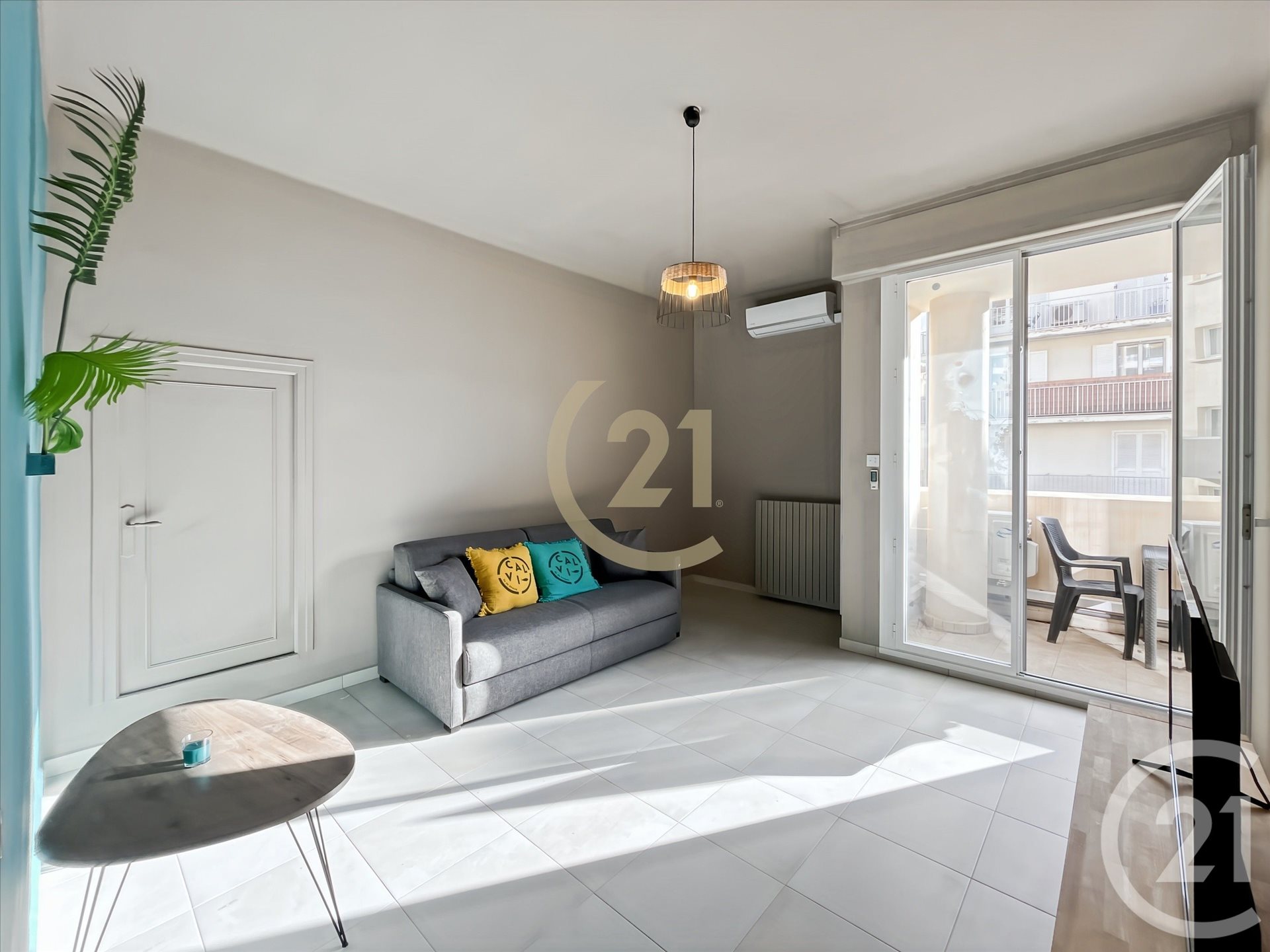 Appartement à louer, 87m², Calvi