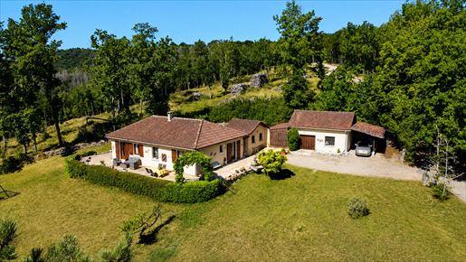 Maison 4 pièces 116 m² · à Les Eyzies · 116 m² · 275 000 €