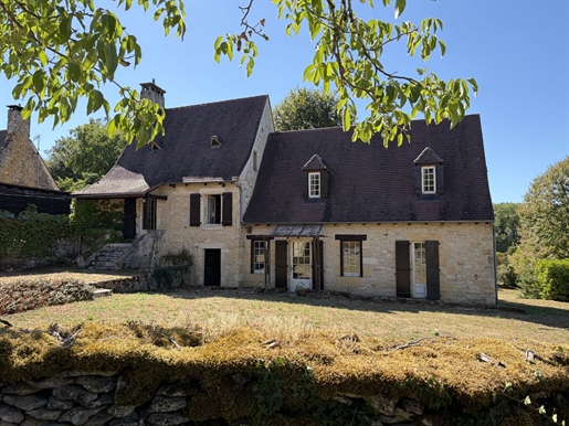 5 pièces 170 m² · à Montignac-Lascaux · 170 m² · 339 200 €