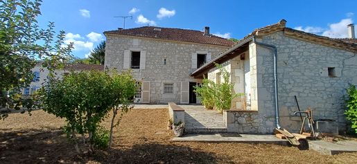 Maison 8 pièces 230 m² · à Saint-Maurin · 230 m² · 190 000 €