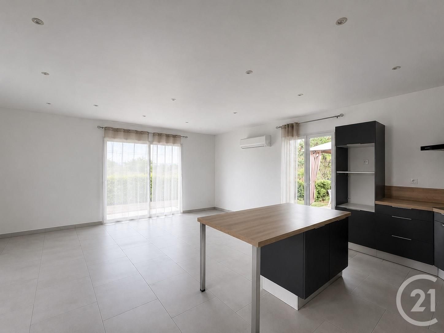 Maison à louer, 85m², Arthès
