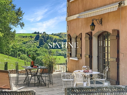 Maison 9 pièces 326 m² · à Châtonnay · 326 m² · 525 000 €