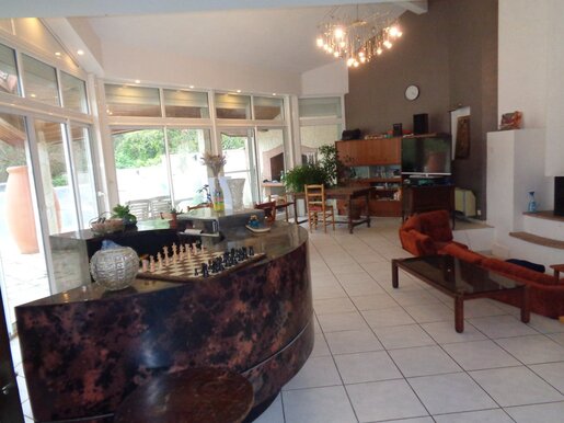Maison 6 pièces 183 m² · à Vernet · 183 m² · 380 000 €