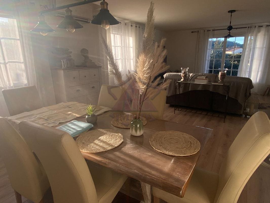 Maison à vendre, 106m², Saint-Privat-des-Vieux