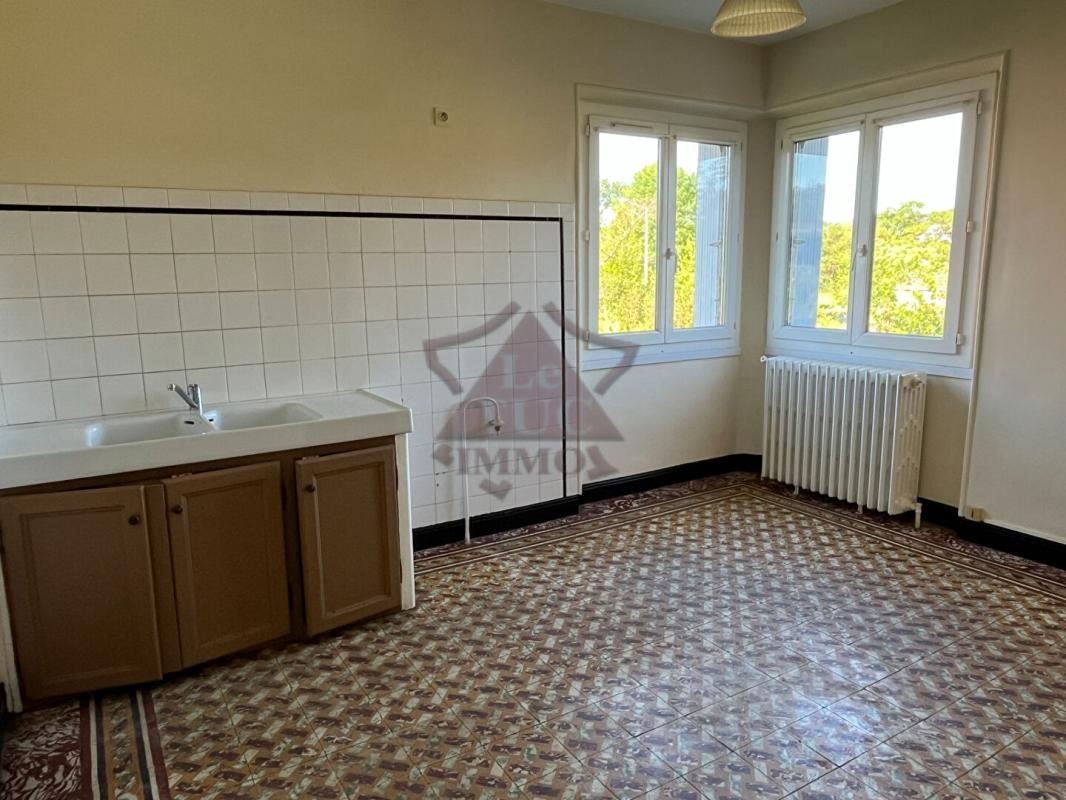 Maison à vendre, 73m², Saint-Julien-les-Rosiers