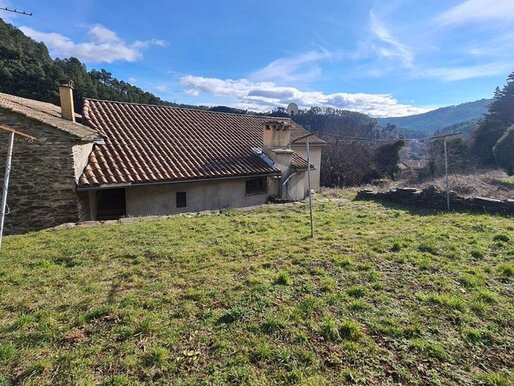 Maison 5 pièces 123 m² · à Peyremale · 123 m² · 150 000 €