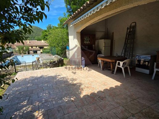 Maison 6 pièces 214 m² · à Robiac-Rochessadoule · 214 m² · 189 000 €