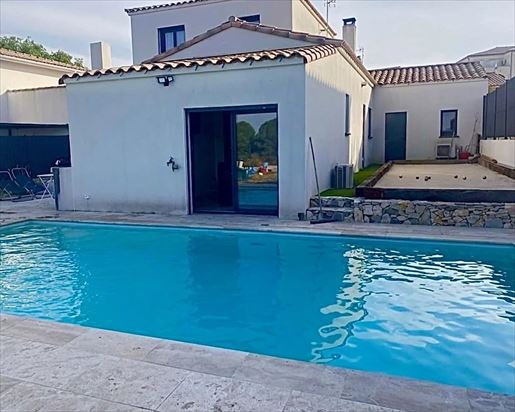Maison 4 pièces 127 m² · à Montpezat · 127 m² · 430 000 €