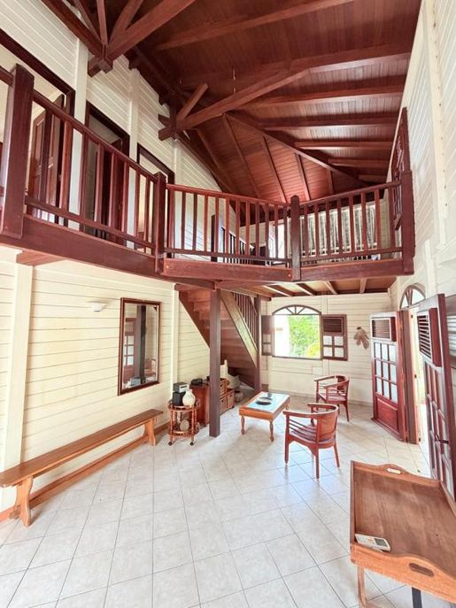 Maison 4 pièces 99 m² · aux Anses-d'Arlet · 99 m² · 341 500 €