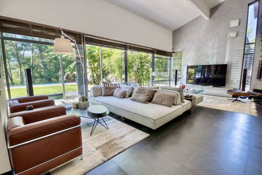 Maison 6 pièces 350 m² · à Valbonne · 350 m² · 3 500 000 €