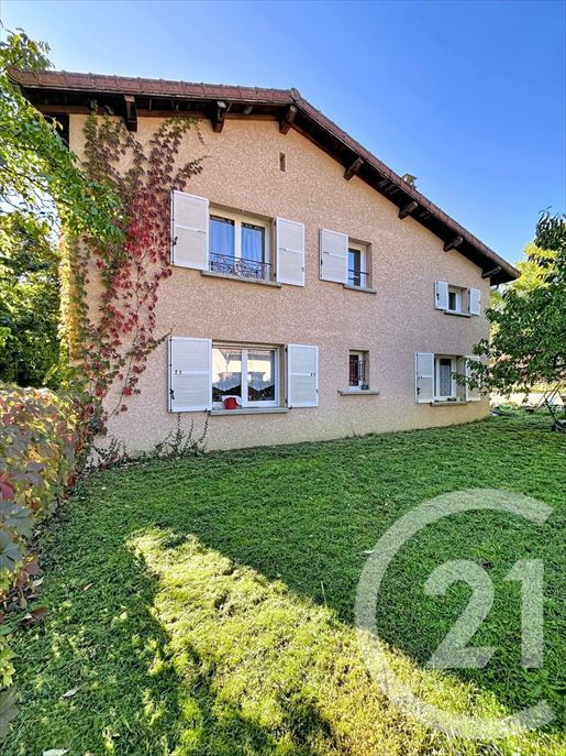 Maison 5 pièces 100 m² · à Vorey · 100 m² · 165 000 €