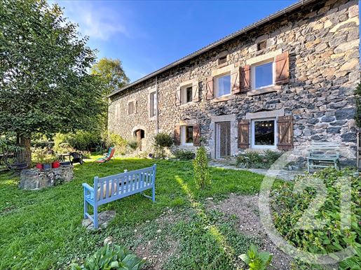 Maison 5 pièces 157 m² · à Vorey · 157 m² · 184 000 €