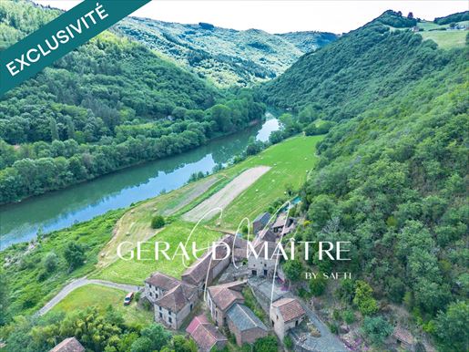Maison 17 pièces 372 m² · à Brousse-le-Château · 372 m² · 500 000 €