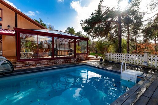 Maison 10 pièces 285 m² · à Marnhagues-Et-Latour · 285 m² · 375 000 €