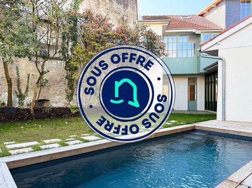 Maison 7 pièces 247 m² · à Pau · 247 m² · 749 000 €