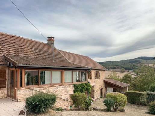 Maison 7 pièces 171 m² · à La Vineuse · 171 m² · 349 000 €