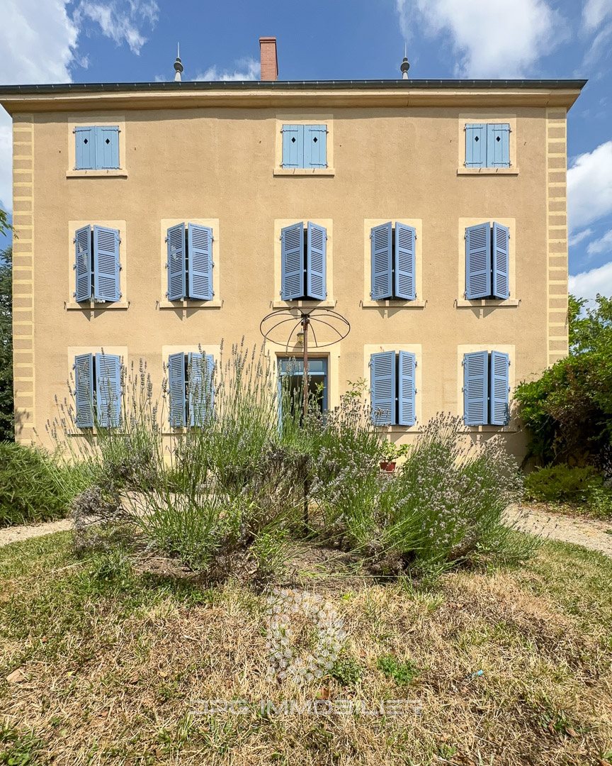 Maison à vendre, 356m², Matour