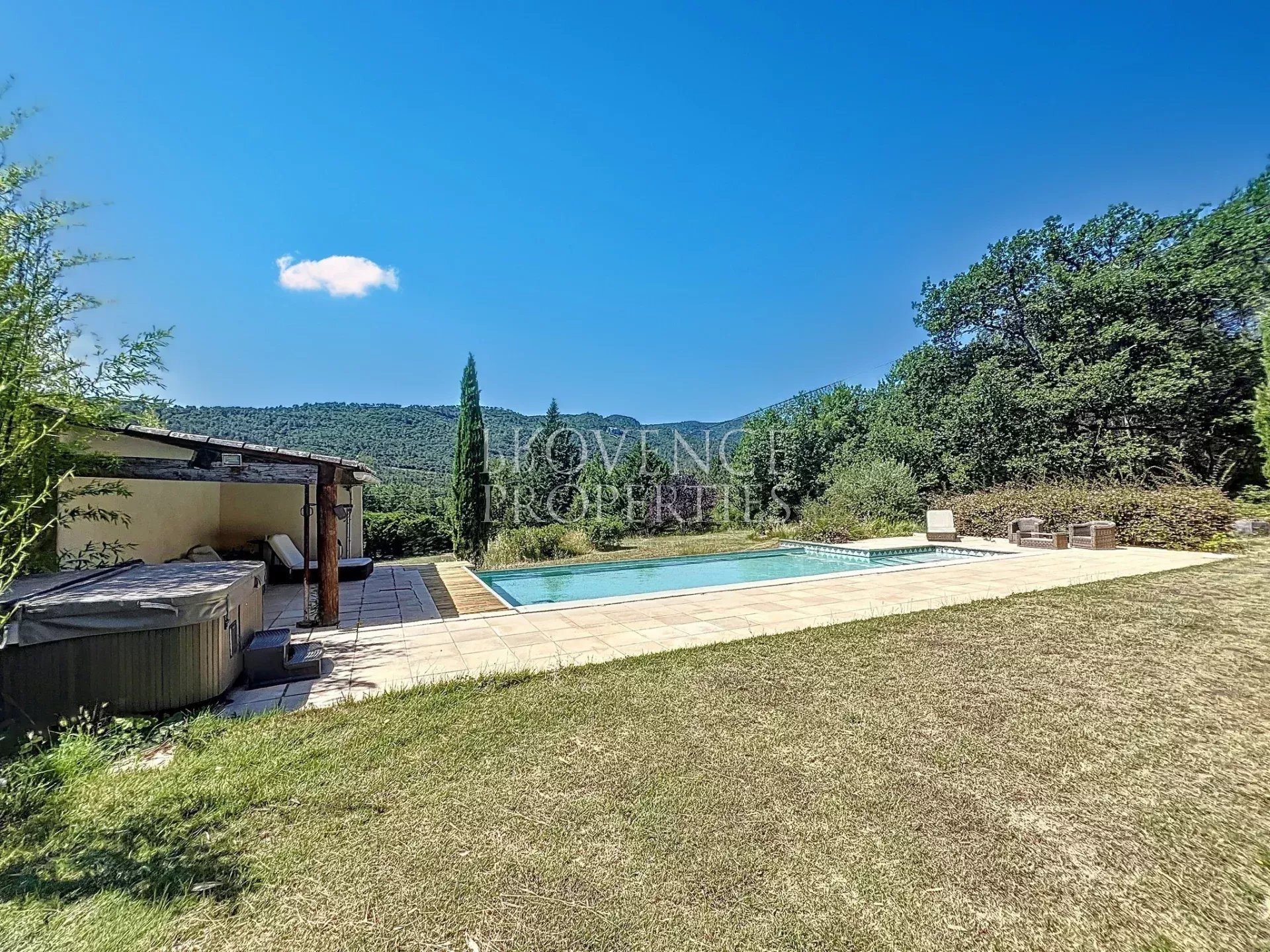 Maison à vendre, 245m², Brignoles