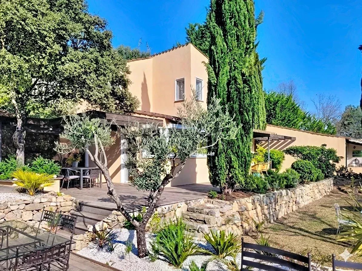 Maison à vendre, 157m², Cotignac