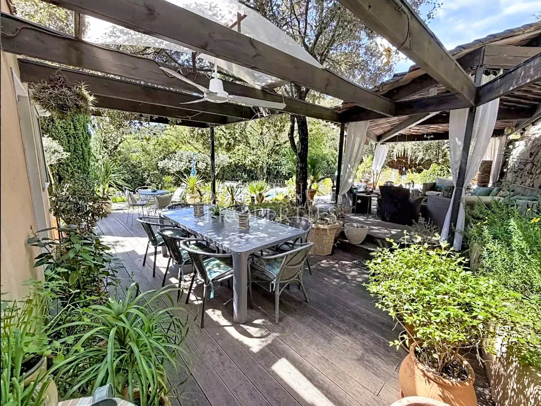 Maison à vendre, 157m², Cotignac