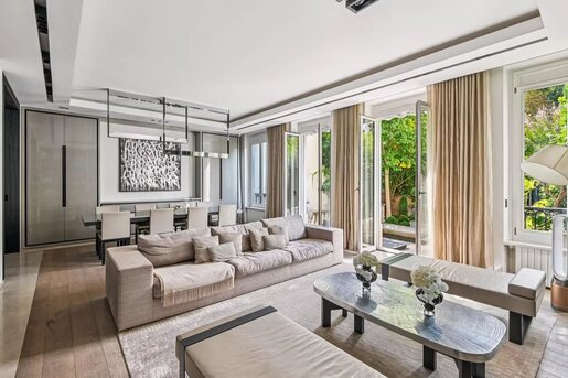 Maison 8 pièces 450 m² · à Neuilly-sur-Seine · 450 m² · 7 990 000 €