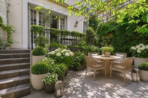 Maison 10 pièces 414 m² · à Paris 16ème · 414 m² · 5 650 000 €