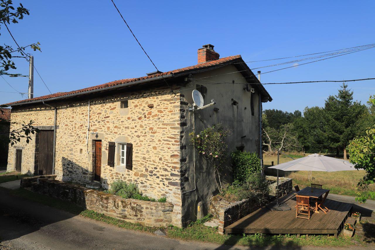 Maison à vendre, 130m², Cherves-Châtelars