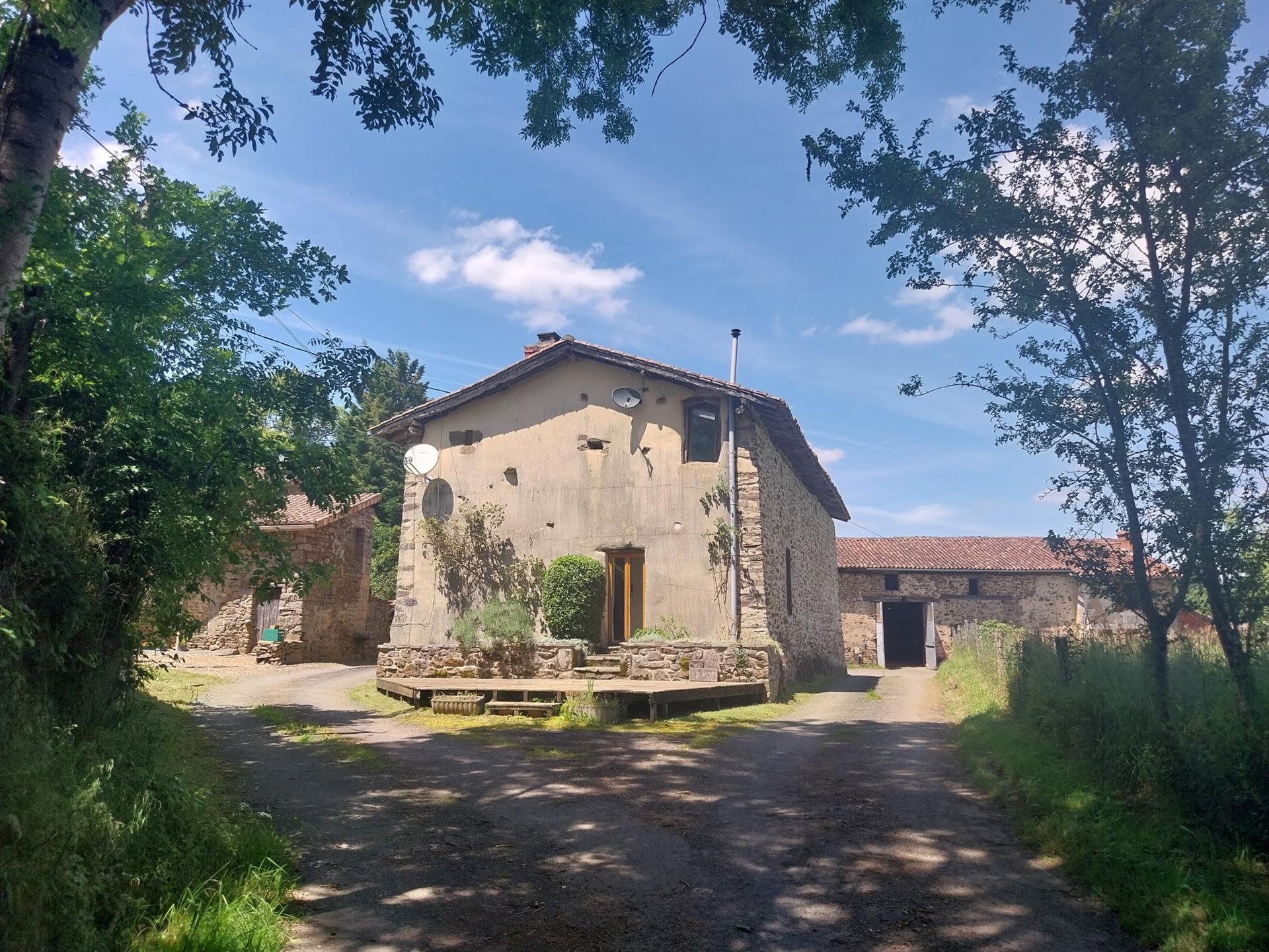 Maison à vendre, 130m², Cherves-Châtelars