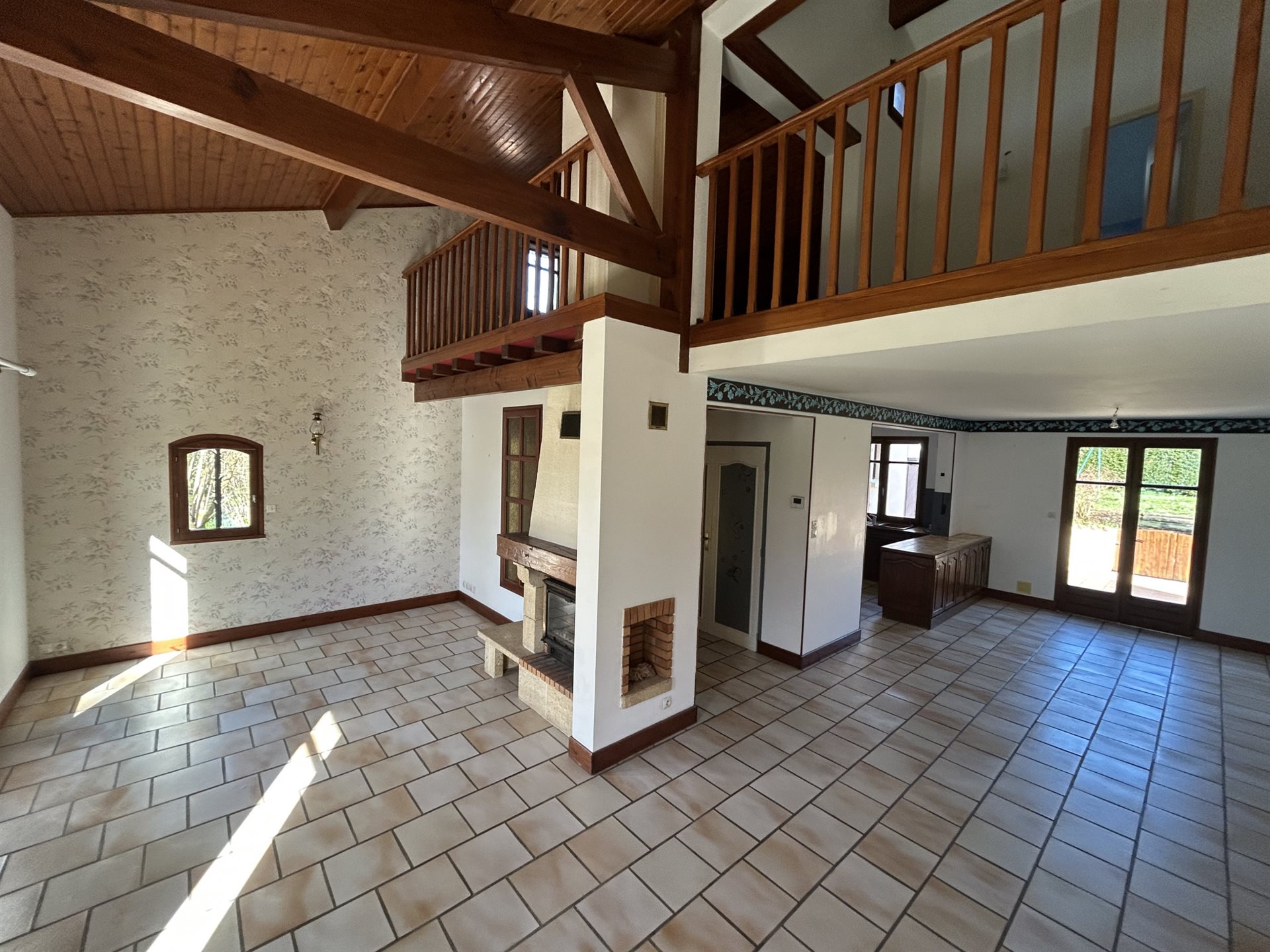 Maison à vendre, 152m², Chasseneuil-sur-Bonnieure