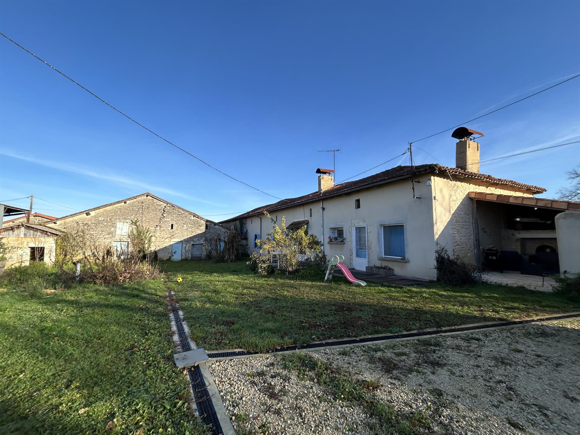 Maison à vendre, 129m², Cellefrouin